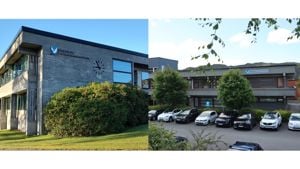 Bilete av skulebygningane til Os gymnas og Os vidaregåande skule